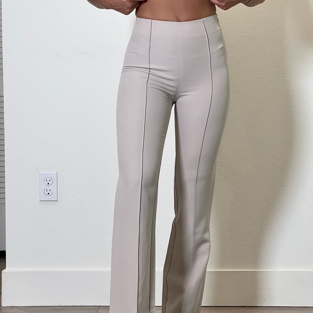 TIGER MIST WOMENS- Flare pant - Size XS